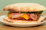 CHICKEN CHEESSEBURGER